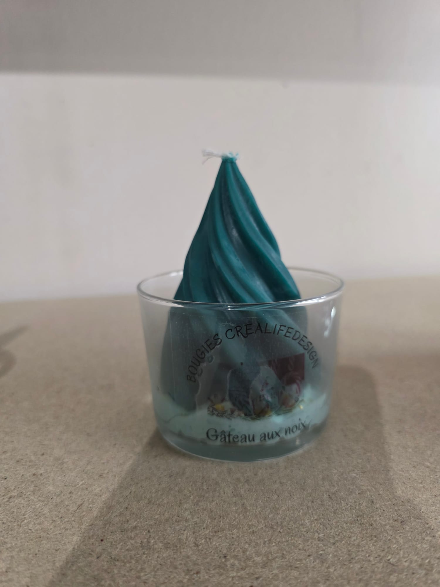 Bougie gâteau au noix 