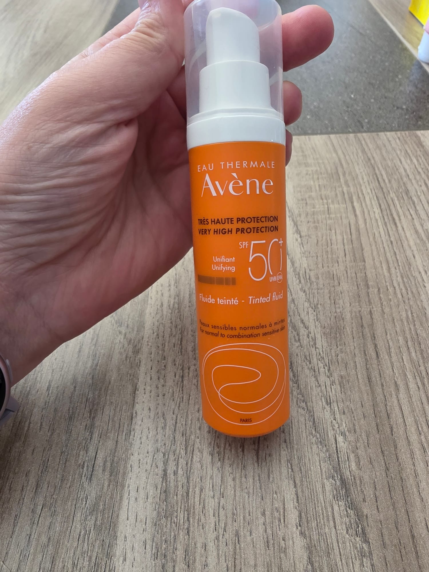 Fluide teinté spf 50 